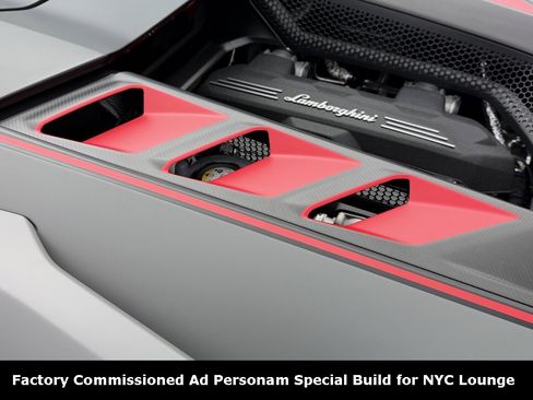 Used 2024 Lamborghini Revuelto image 27