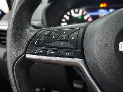 Used 2023 Nissan Altima 2.5 SV FWD image 16