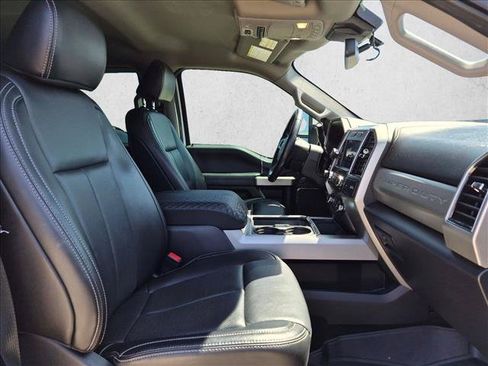 Used 2021 Ford F250 Lariat w/ Lariat Ultimate Package AWD/4WD image 21