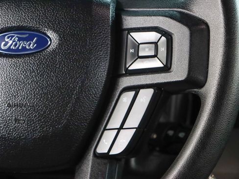 Used 2015 Ford F150 XLT image 14