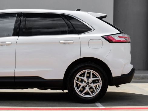 Used 2024 Ford Edge SEL AWD/4WD image 14