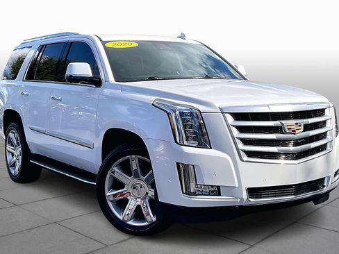 Used 2020 Cadillac Escalade Luxury image 2