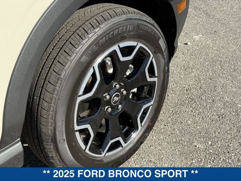 New 2025 Ford Bronco Sport Outer Banks w/ Outer Banks Tech Package+ image 12