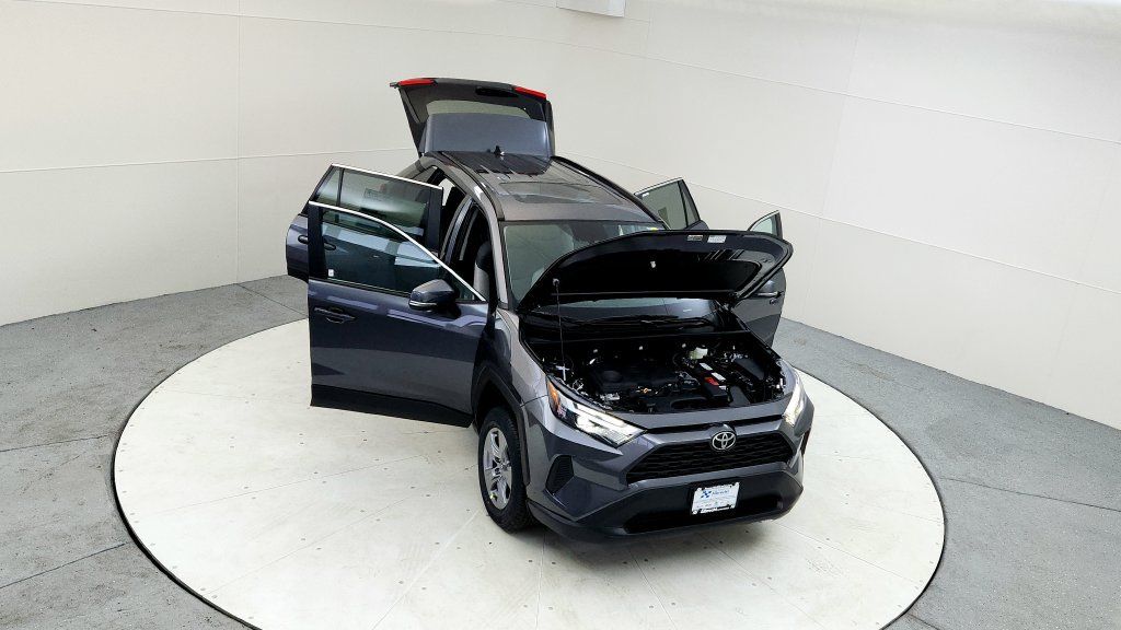Certified 2024 Toyota RAV4 XLE w/ Convenience Package AWD/4WD image 17