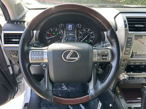 Used 2019 Lexus GX 460 Premium image 15