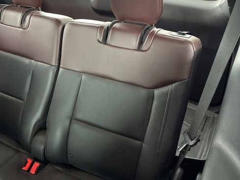 Used 2022 Ford Explorer Platinum w/ Equipment Group 601A image 19