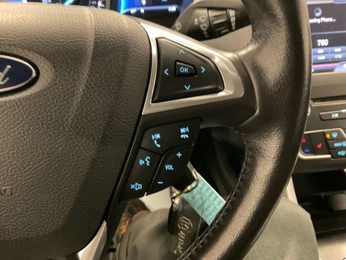 Used 2016 Ford Fusion SE image 21