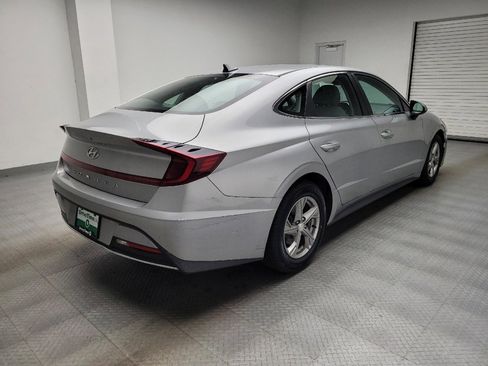 Used 2021 Hyundai Sonata SE FWD image 9