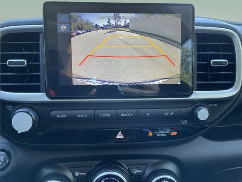 Certified 2026 Hyundai Venue SEL FWD image 28