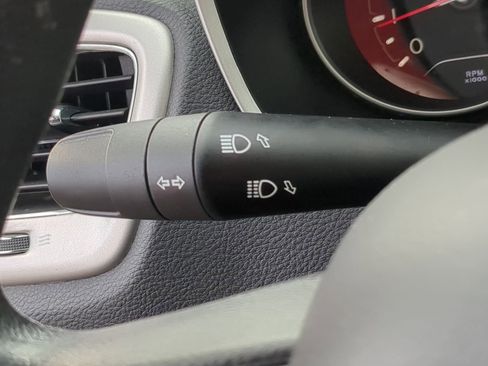 Used 2018 Jeep Compass Sport w/ Tech Group image 32