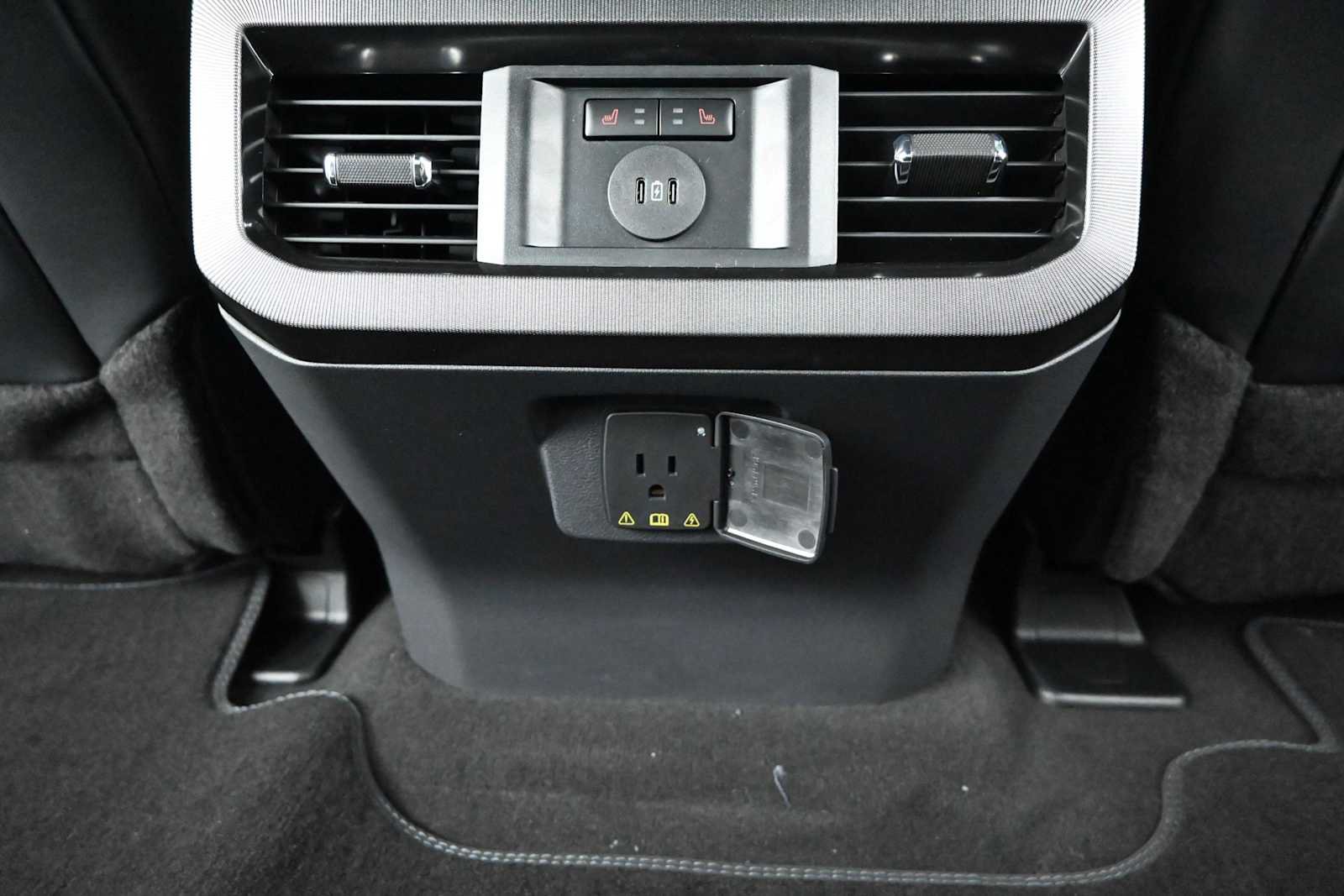 New 2025 Ford Explorer ST-Line AWD/4WD image 10