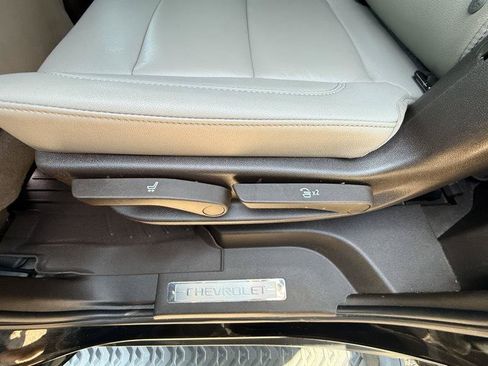Used 2023 Chevrolet Tahoe Z71 AWD/4WD image 23
