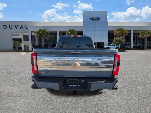 Used 2023 Ford F350 Platinum w/ FX4 Off-Road Package AWD/4WD image 5