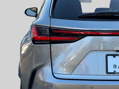 Used 2023 Lexus NX 350 350 Luxury image 12