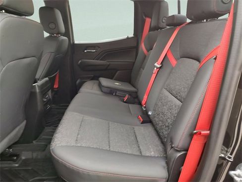 Used 2024 Chevrolet Colorado Z71 w/ Z71 Convenience Package 2 image 30