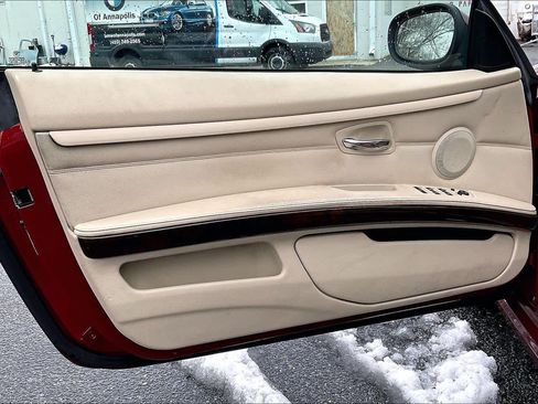 Used 2013 BMW 328i Convertible image 21