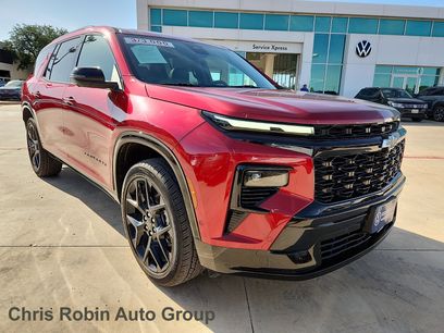 Used 2025 Chevrolet Traverse RS