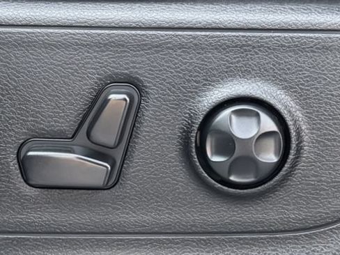 Used 2019 RAM 1500 Big Horn AWD/4WD image 24