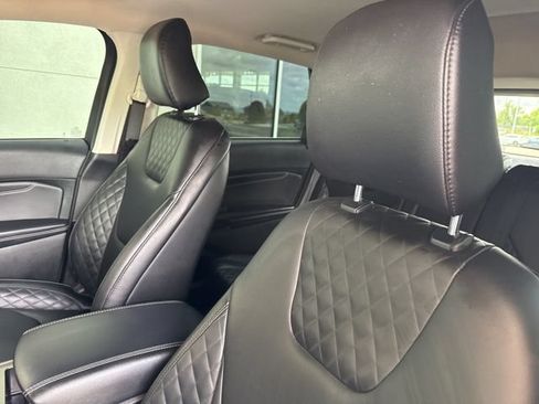 Used 2024 Ford Edge Titanium AWD/4WD image 26
