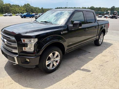 Used 2015 Ford F150 Platinum w/ Equipment Group 701A Luxury AWD/4WD image 10