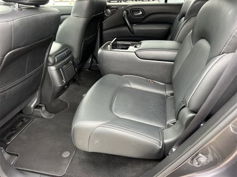 Used 2024 INFINITI QX80 Luxe image 17