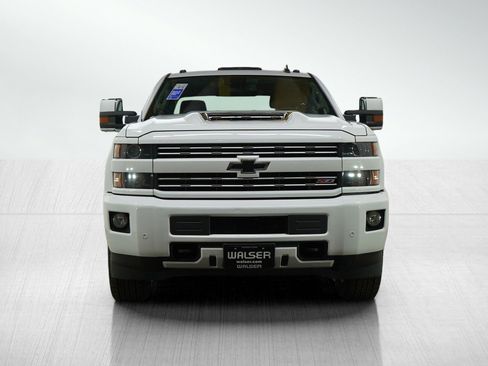 Used 2017 Chevrolet Silverado 2500 LTZ image 9