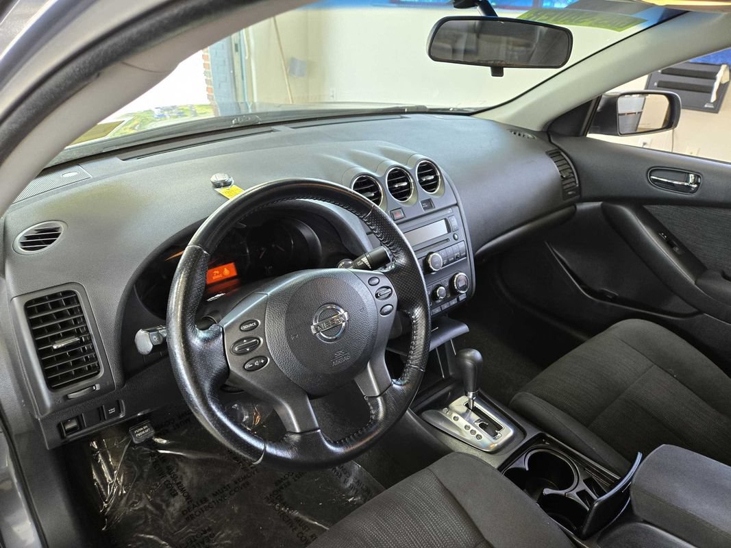 Used 2010 Nissan Altima 2.5 S w/ Convenience Plus Pkg FWD image 21