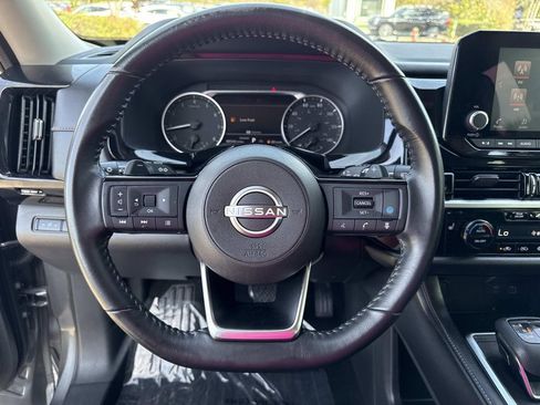 Certified 2022 Nissan Pathfinder SV image 30