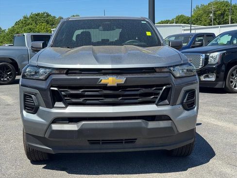 Used 2024 Chevrolet Colorado LT image 8