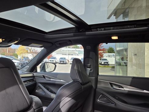 Certified 2025 INFINITI QX60 Luxe w/ Black Edition image 11