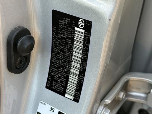 Used 2023 Toyota Corolla LE image 27