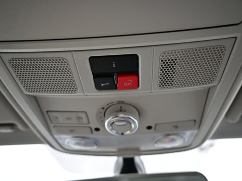 Used 2018 Volkswagen Jetta SEL image 28