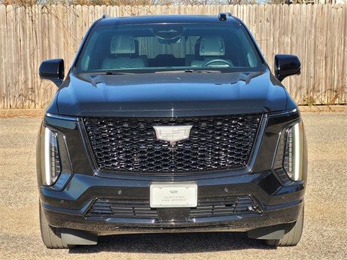 Certified 2025 Cadillac Escalade Sport Platinum w/ LPO, Floor Liner Package image 24