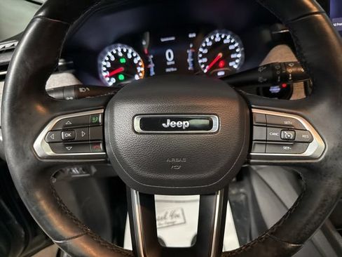 Used 2022 Jeep Compass Latitude w/ Sun and Sound Group AWD/4WD image 10