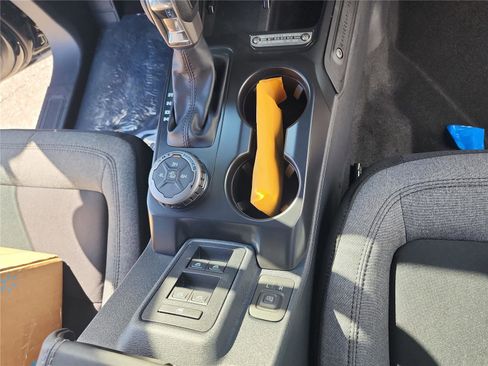 New 2025 Ford Bronco 4-Door image 26