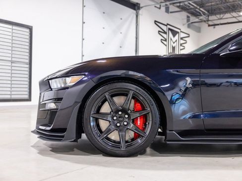 Used 2022 Ford Mustang Shelby GT500 w/ Carbon Fiber Track Pack RWD image 19