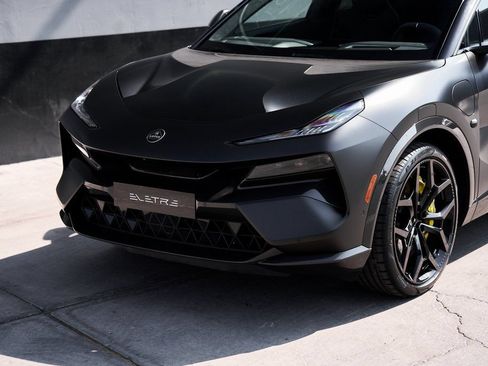 Used 2025 Lotus Eletre AWD/4WD image 3