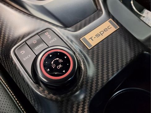 Used 2024 Nissan GT-R w/ Floor Mat Package AWD/4WD image 19