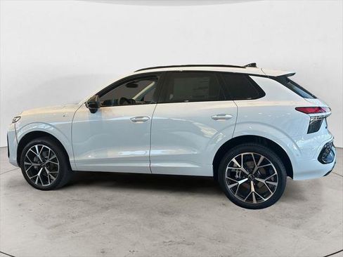 New 2026 Audi Q3 quattro 2.0T AWD/4WD image 4