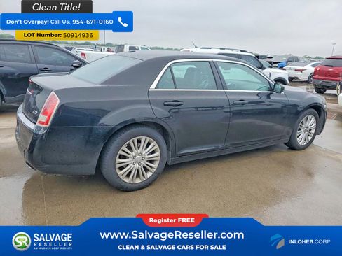 Used 2014 Chrysler 300 AWD w/ Driver Convenience Group image 4