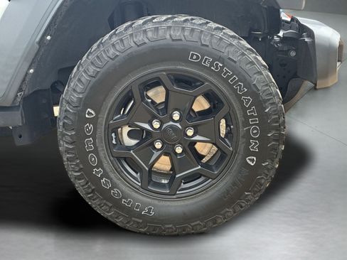 Used 2023 Jeep Wrangler Unlimited w/ Cold Weather Group AWD/4WD image 45