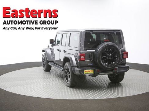 Used 2025 Jeep Wrangler Unlimited Sahara AWD/4WD image 61