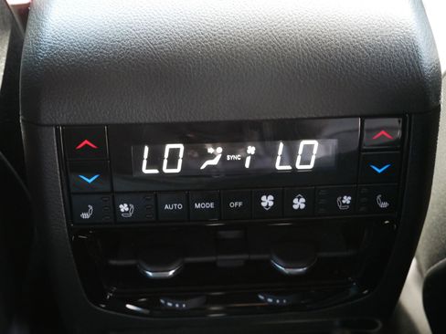 Used 2024 Jeep Grand Cherokee Summit image 10