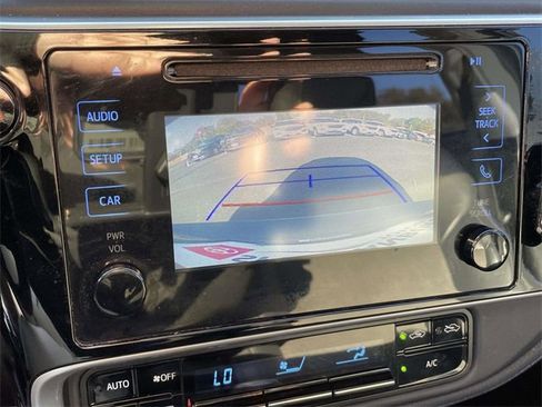 Used 2017 Toyota Corolla SE image 25