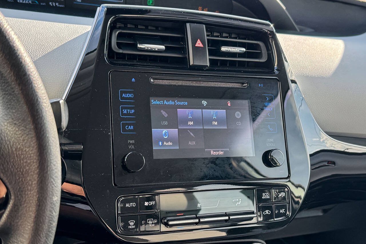 Used 2019 Toyota Prius LE FWD image 27
