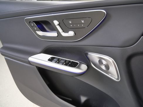 New 2026 Mercedes-Benz GLC 300 4MATIC image 18
