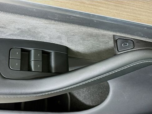 Used 2023 Tesla Model Y Long Range image 15