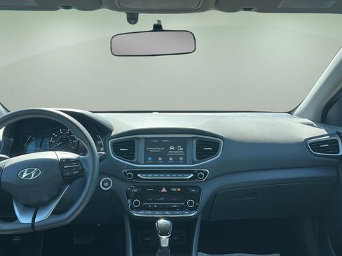 Used 2019 Hyundai Ioniq Blue FWD image 9
