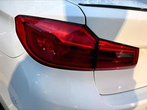 Used 2018 BMW 540i image 23