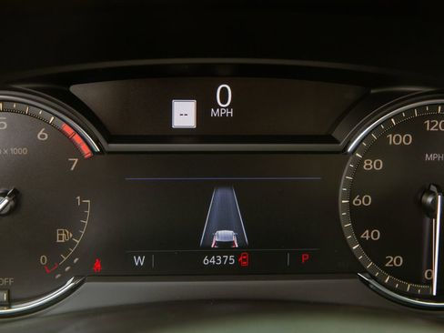 Used 2021 Cadillac XT4 Premium Luxury w/ Enhanced Visibility Package FWD image 18